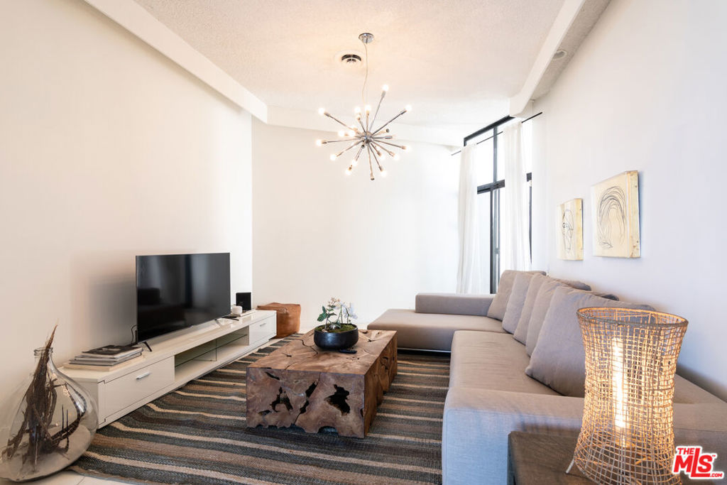 Residential for sale at 960 Stradella Road, Los Angeles CA featuring 5 beds and 6 baths