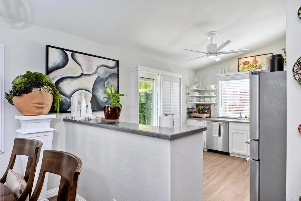 Residential Lease for rent at 3730 Via Del Rancho, Oceanside CA featuring 2 beds and 2 baths