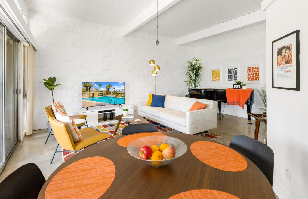 Residential Lease for rent at 142 Sandpiper Street, Palm Desert CA featuring 2 beds and 2 baths