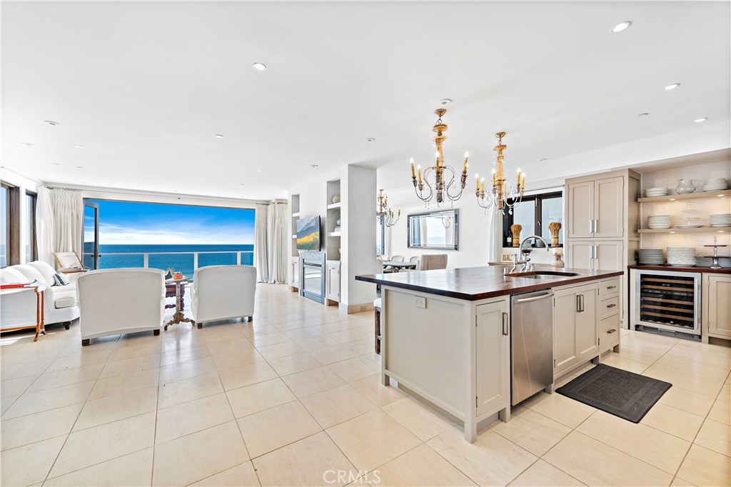 Residential Lease for rent at 160 Saint Anns Drive B,C, Laguna Beach CA featuring 2 beds and 2 baths