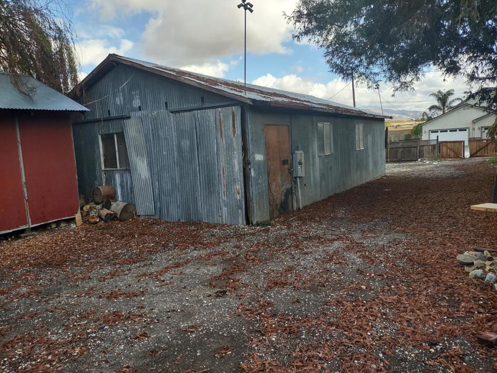 Residential for sale at 1670 Hillcrest Road, Hollister CA featuring 4 beds and 2 baths