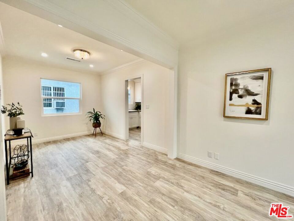 Residential Lease for rent at 124 N Pass Avenue 3, Burbank CA featuring 2 beds and 1 bath