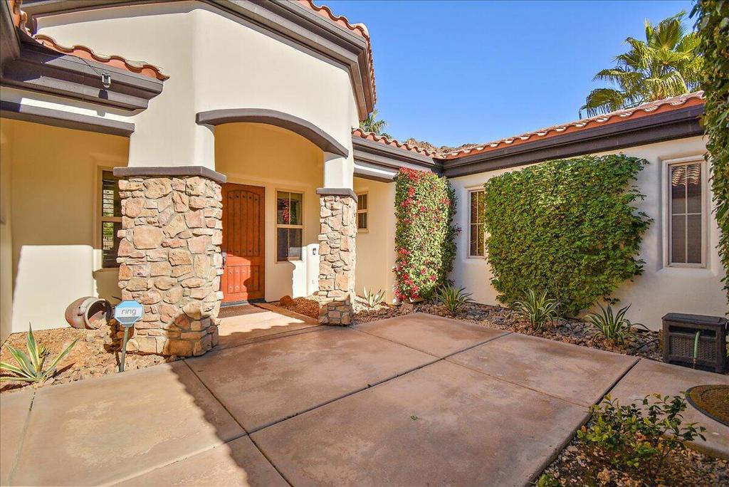 Residential Lease for rent at 78130 Red Hawk Lane, La Quinta CA featuring 5 beds and 6 baths