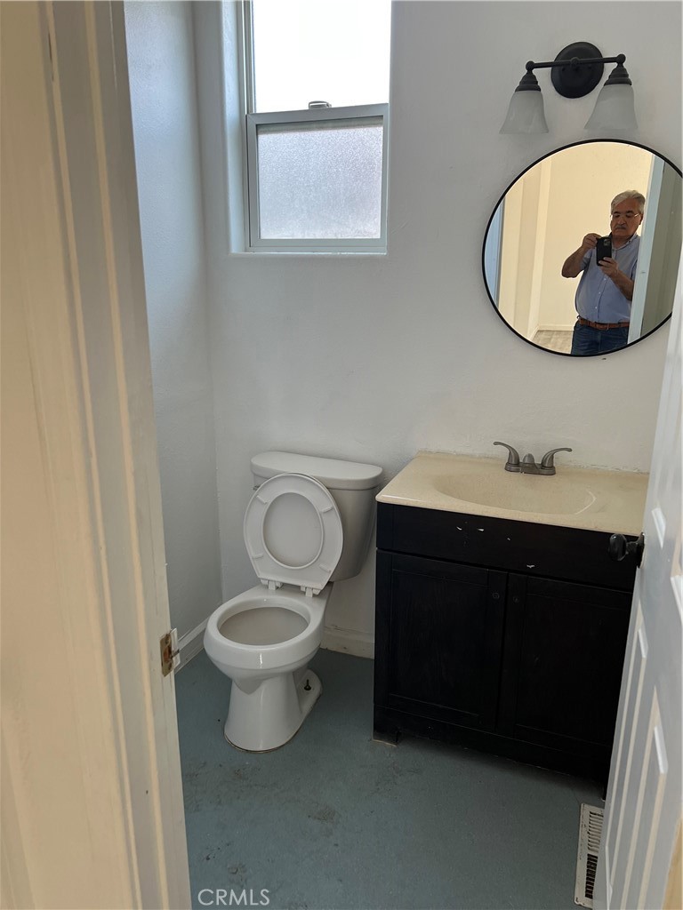 Residential for sale at 5607 Jones Avenue, Clearlake CA featuring 3 beds and 3 baths