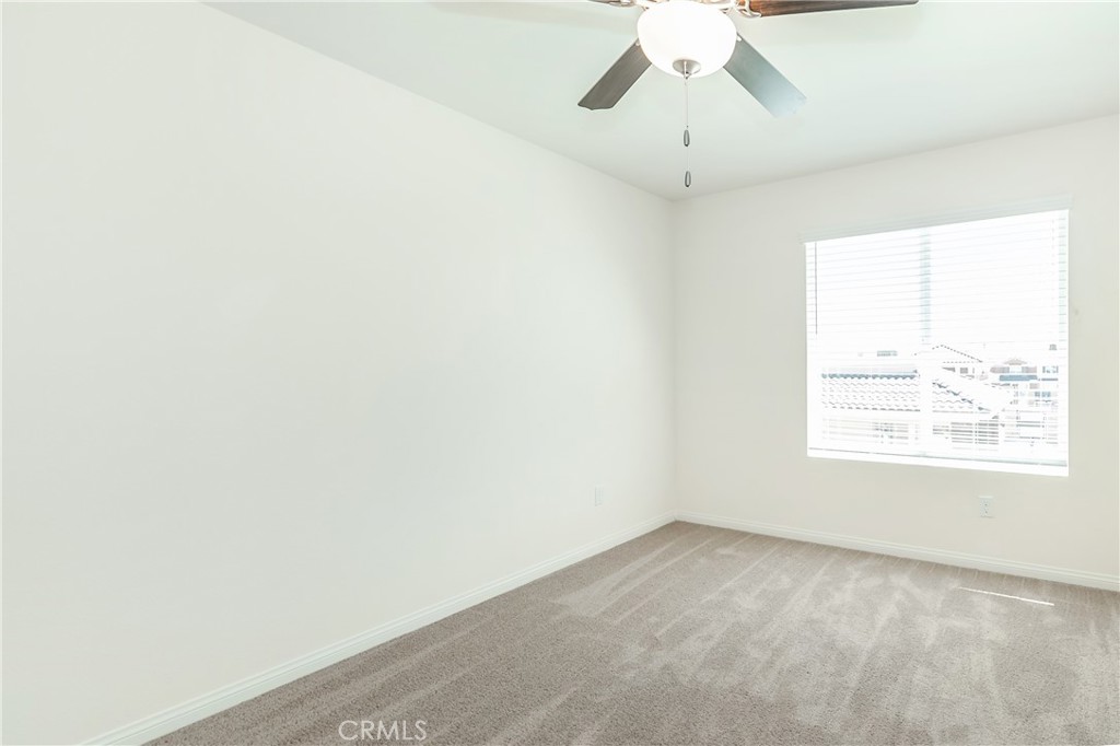 Residential Lease for rent at 16852 Muscatel, Hesperia CA featuring 1 bed and 1 bath