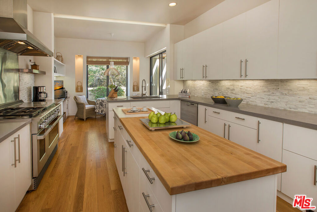 Residential Lease for rent at E Mountain Drive, Santa Barbara CA featuring 5 beds and 6 baths