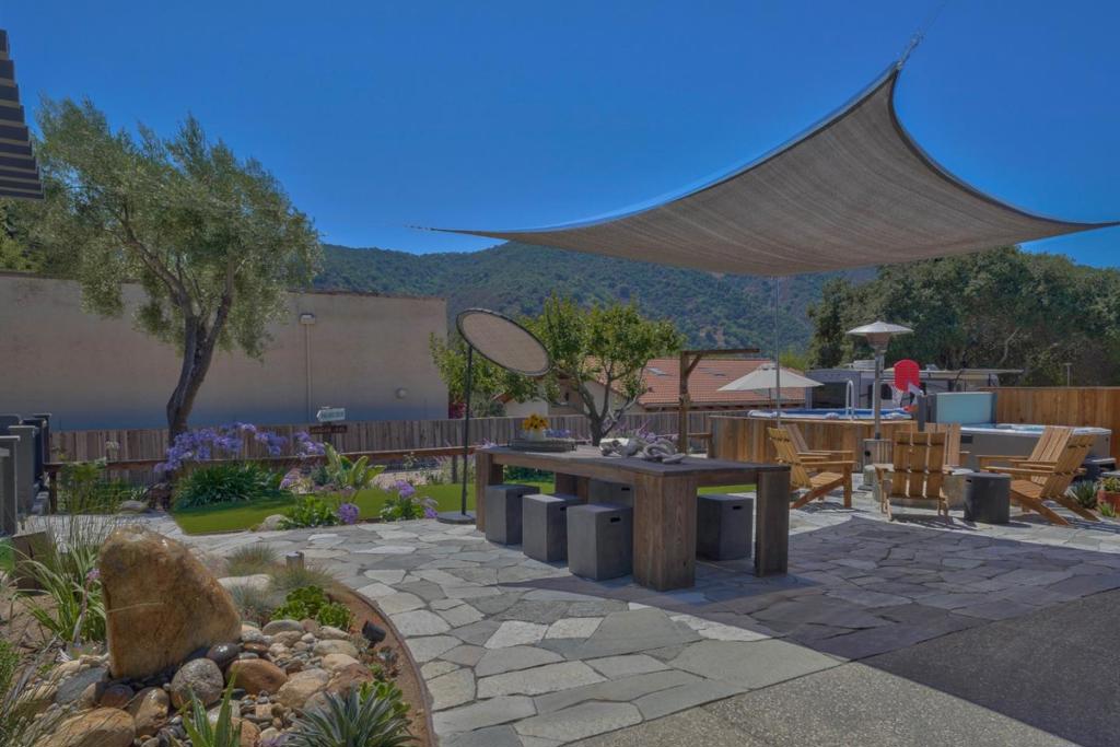 Active for sale at Carmel Valley, CA, Carmel Valley, CA CA and 3 baths