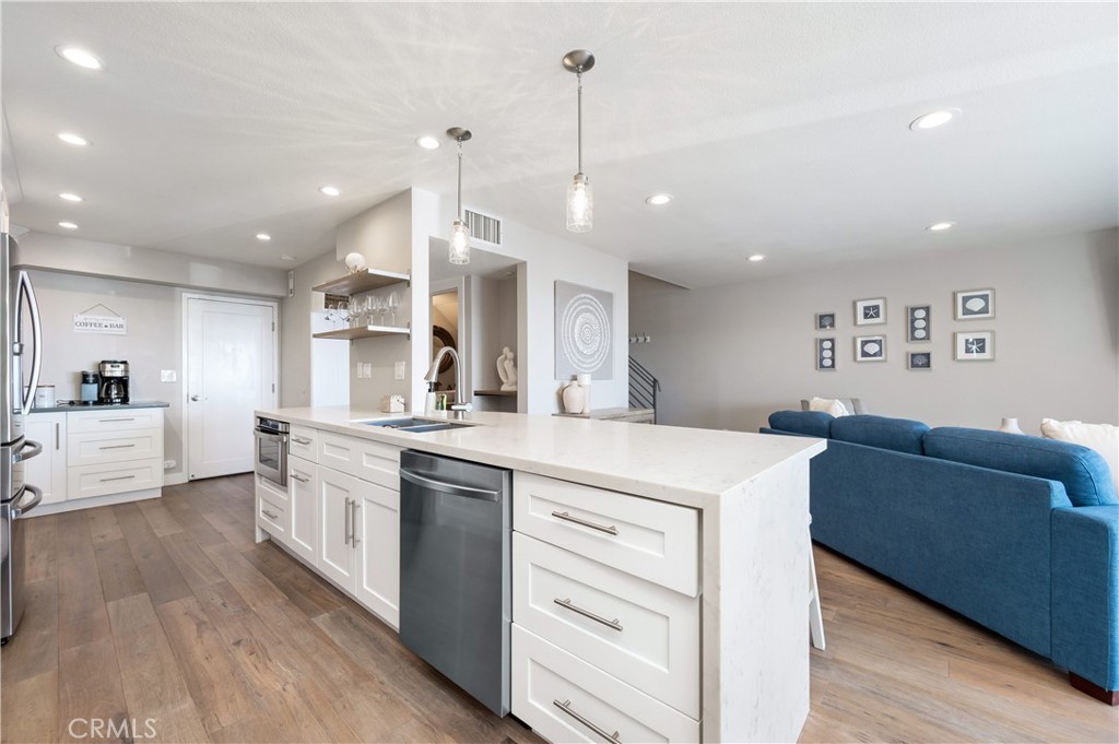 Residential Lease for rent at 25872 Vista Drive W, Dana Point CA featuring 3 beds and 3 baths