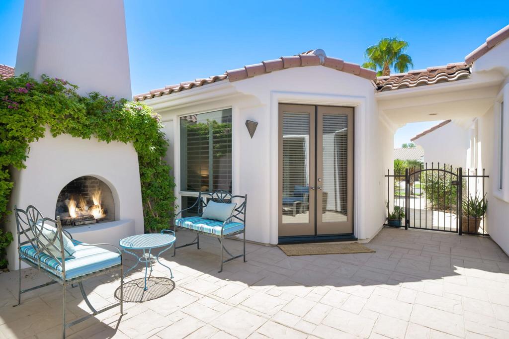 Residential Lease for rent at 79320 Toronja, La Quinta CA featuring 3 beds and 4 baths