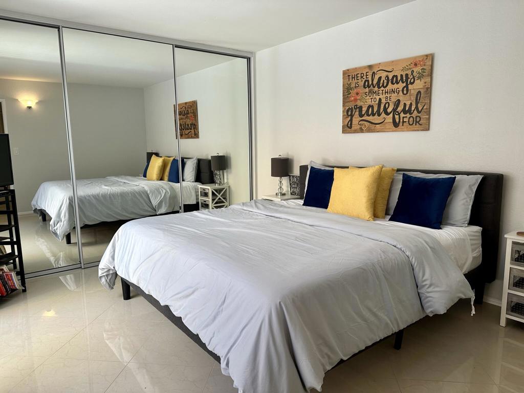 Residential Lease for rent at 281 Tolosa Circle, Palm Desert CA featuring 2 beds and 2 baths