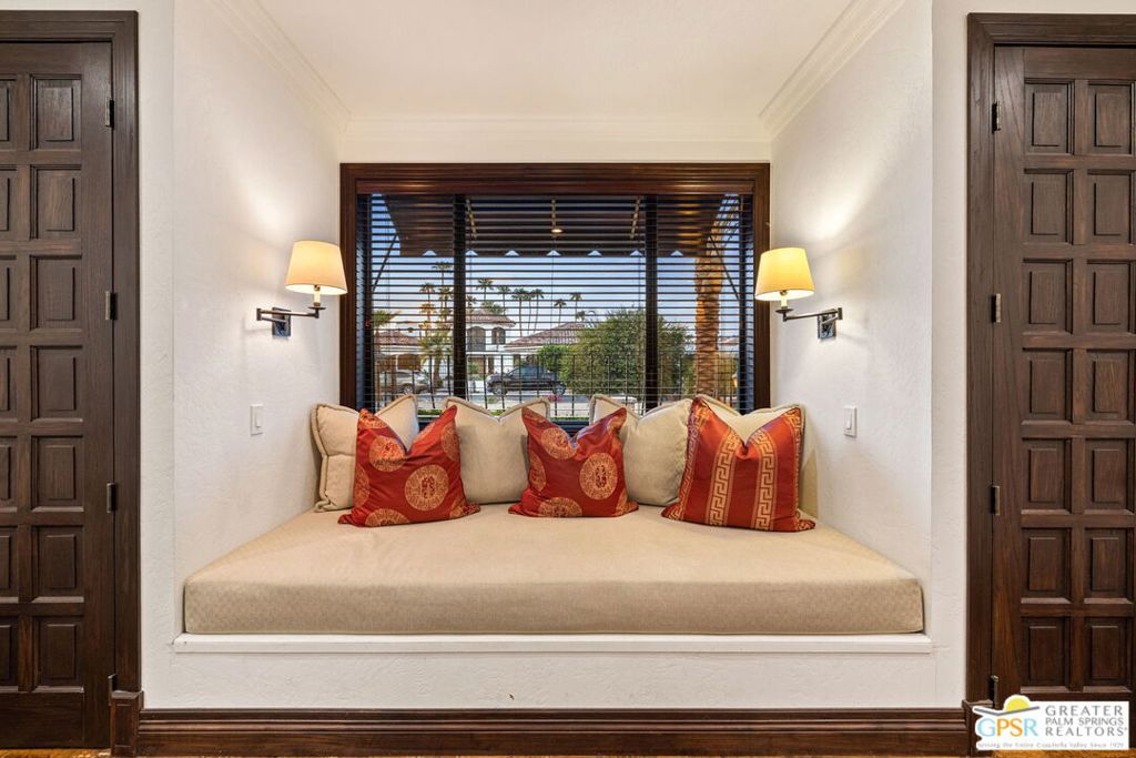 Residential Lease for rent at 4 Vista Santa Rosa, Rancho Mirage CA featuring 7 beds and 8 baths