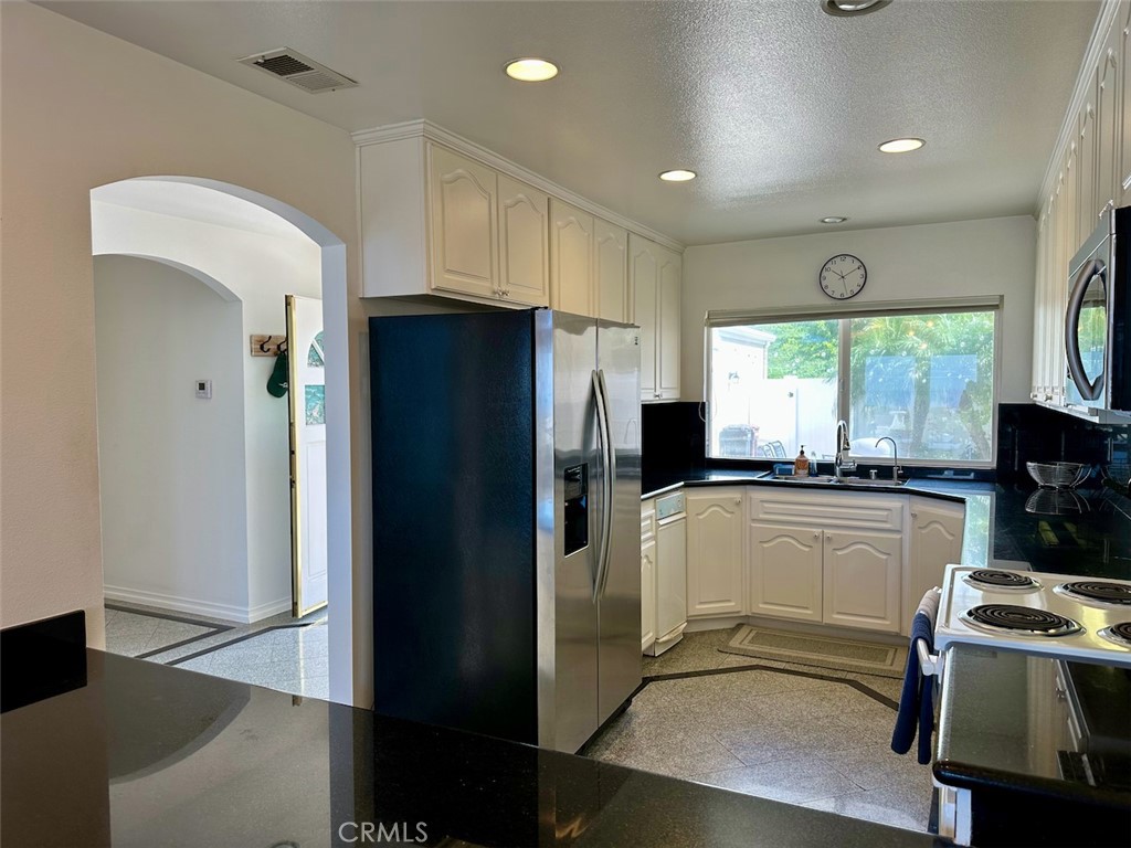 Residential Lease for rent at 33635 Capstan Drive, Dana Point CA featuring 3 beds and 2 baths