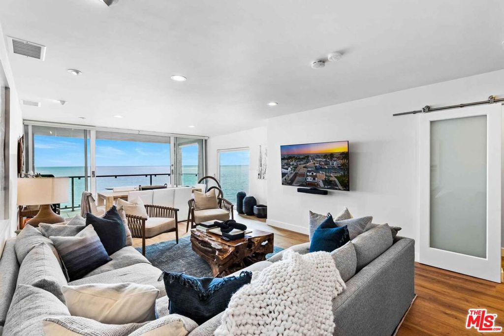 Residential for sale at 20616 Pacific Coast Highway, Malibu CA featuring 3 beds and 3 baths