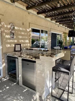 Residential Lease for rent at 44540 Pala Circle Circle, La Quinta CA featuring 3 beds and 2 baths