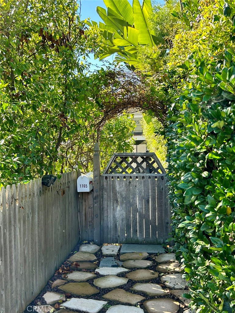 Residential Lease for rent at 1165 Catalina, Laguna Beach CA featuring 3 beds and 2 baths