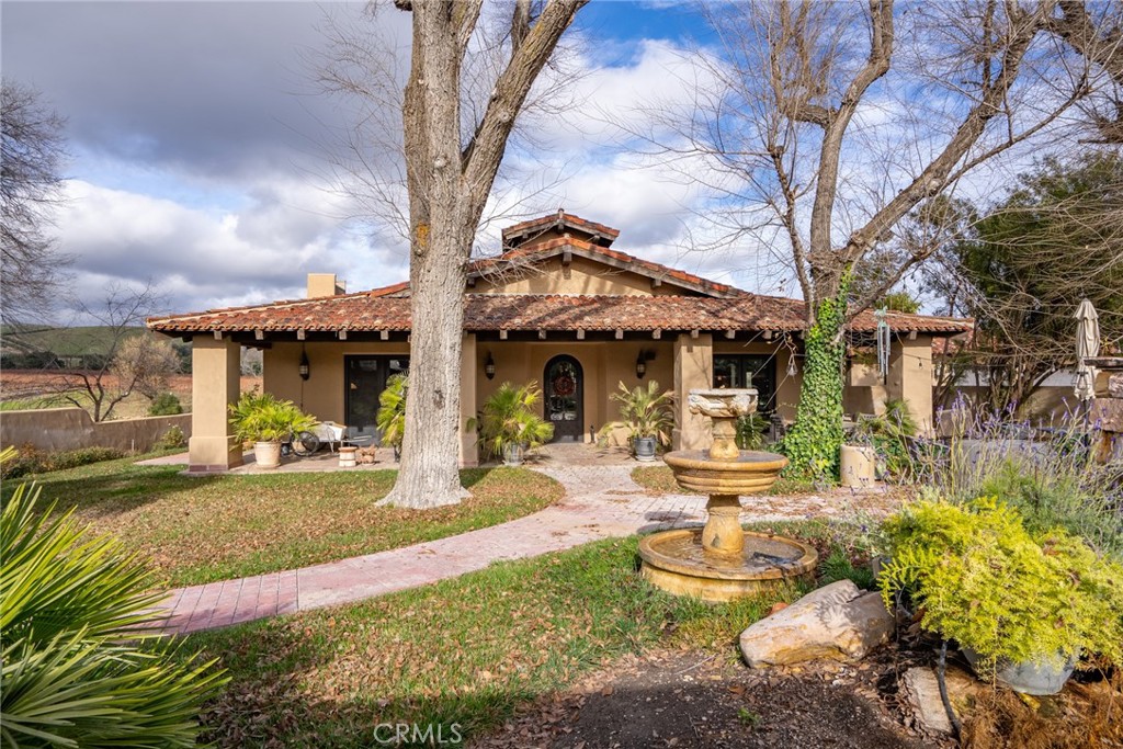 Residential for sale at 2135 Live Oak Rd, Paso Robles CA featuring 5 beds and 6 baths