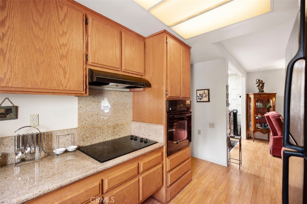 Residential Lease for rent at 74 Calle Aragon A, Laguna Woods CA featuring 2 beds and 1 bath