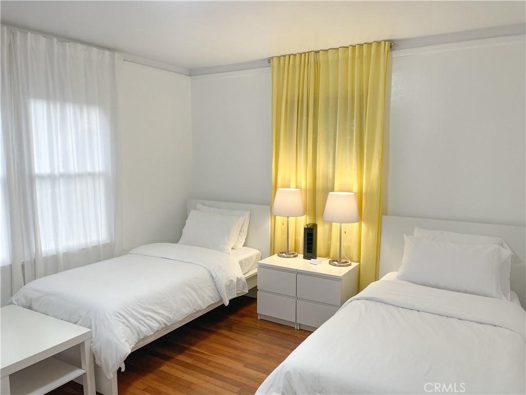 Residential Lease for rent at 428 S Ditmar Street, Oceanside CA featuring 2 beds and 1 bath