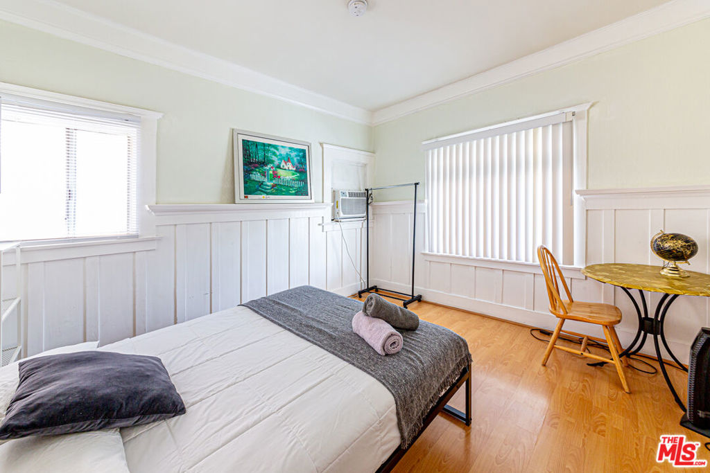 Residential for sale at 1717 Crenshaw Boulevard, Los Angeles CA featuring 7 beds and 3 baths
