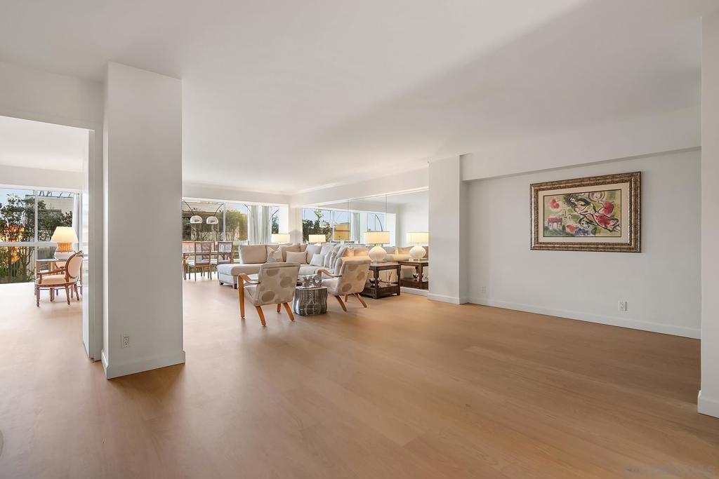 Residential Lease for rent at , La Jolla, San Diego CA featuring 2 beds and 2 baths