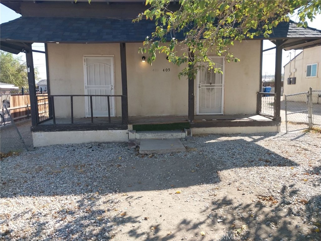 Residential Income for sale at 405 A&B N 3rd Avenue B, Barstow CA