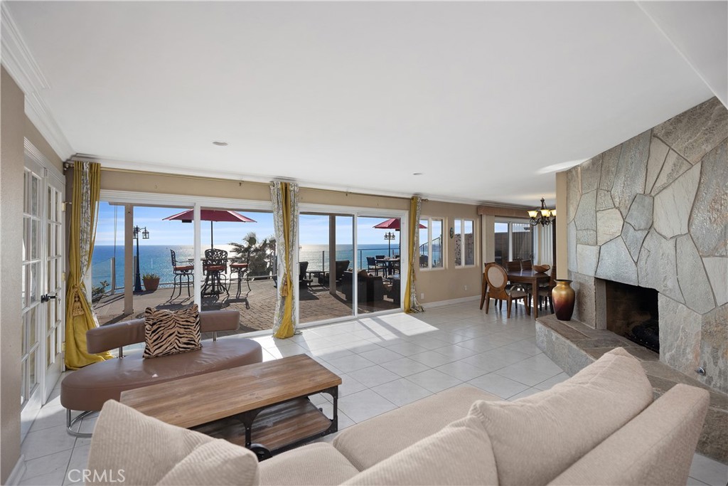 Residential Lease for rent at 34585 Camino Capistrano, Dana Point CA featuring 4 beds and 5 baths