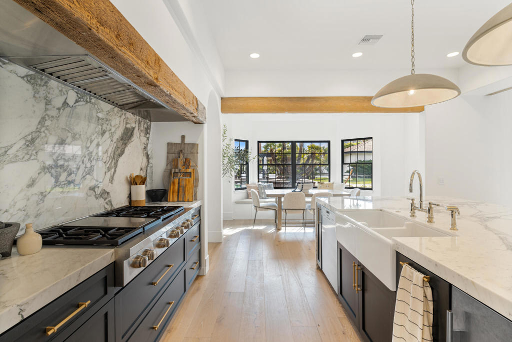 Residential Lease for rent at 72420 Silver Spur Lane, Rancho Mirage CA featuring 5 beds and 7 baths