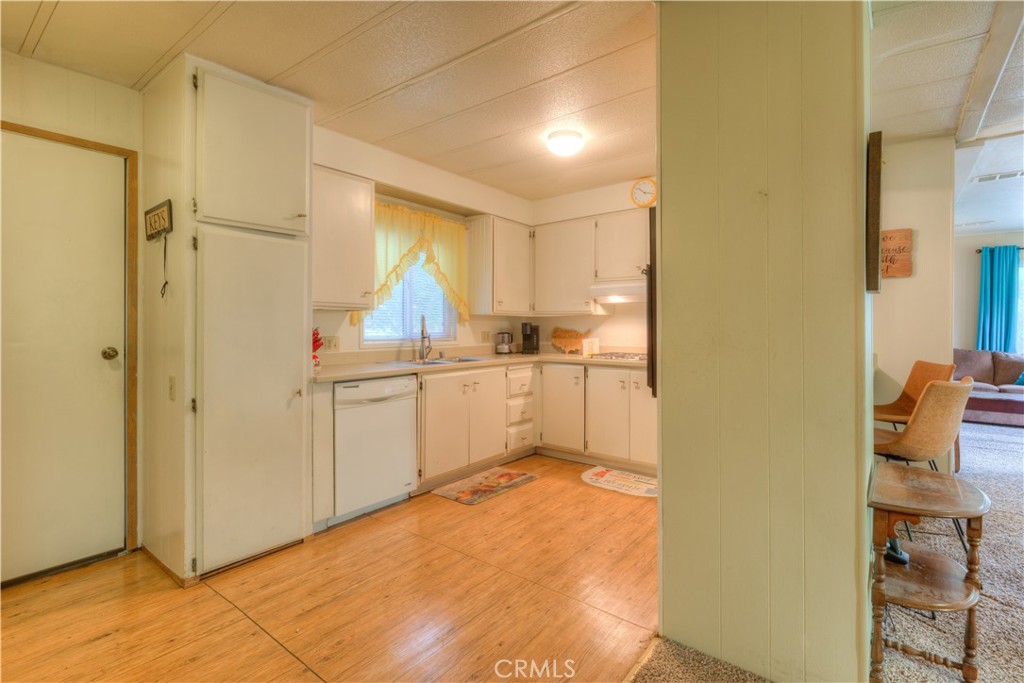 Manufactured In Park for sale at 329 Ridgecrest Pkwy, Oroville CA featuring 3 beds and 2 baths