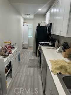 Residential Lease for rent at 13665 Arrow Boulevard 6, Fontana CA featuring 3 beds and 2 baths