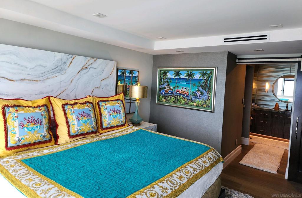 Residential Lease for rent at 1760 Avenida Del Mundo 308, Coronado CA featuring 2 beds and 2 baths