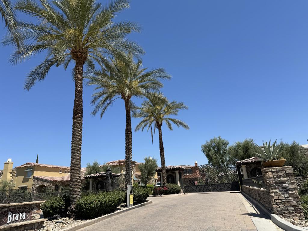 Residential Lease for rent at 3253 Via Giorna, Palm Desert CA featuring 2 beds and 2 baths
