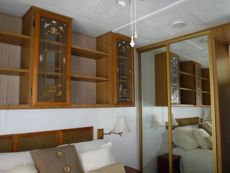 Residential Lease for rent at 84250 Indio Springs Drive 422, Indio CA featuring 1 bed and 1 bath