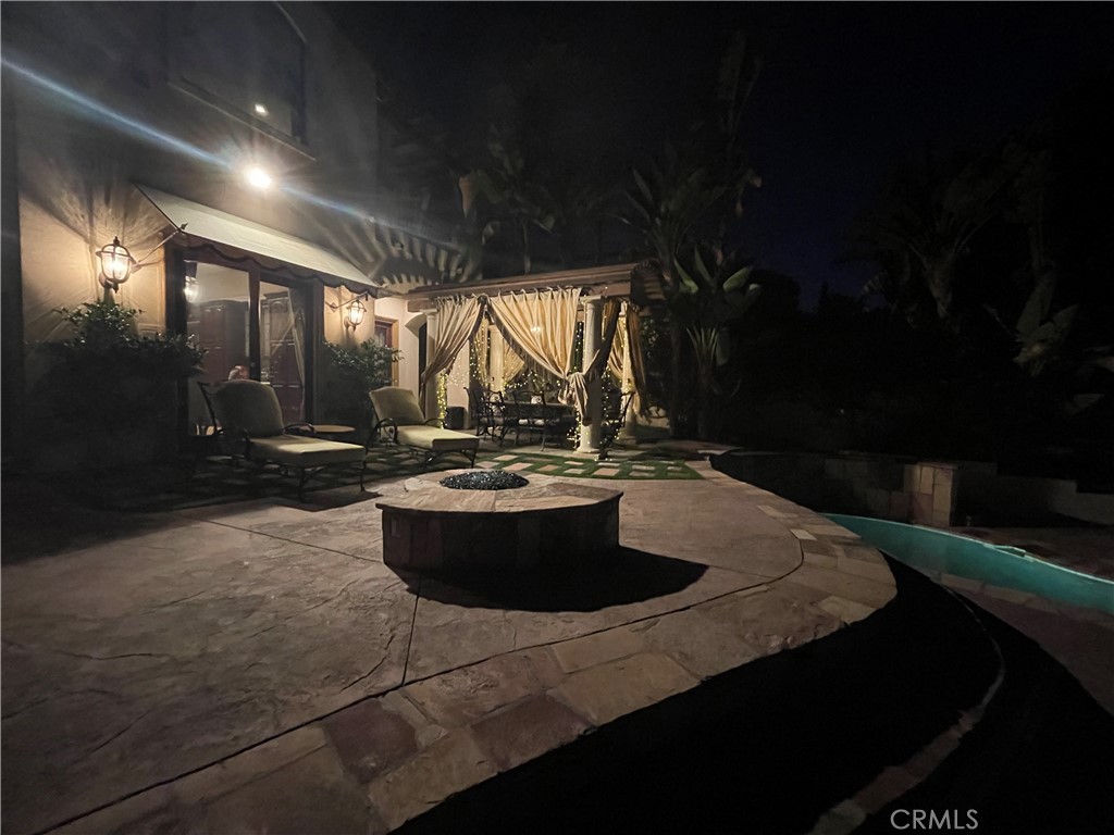 Residential Lease for rent at 1639 5th Street, Manhattan Beach CA featuring 1 bed and 1 bath