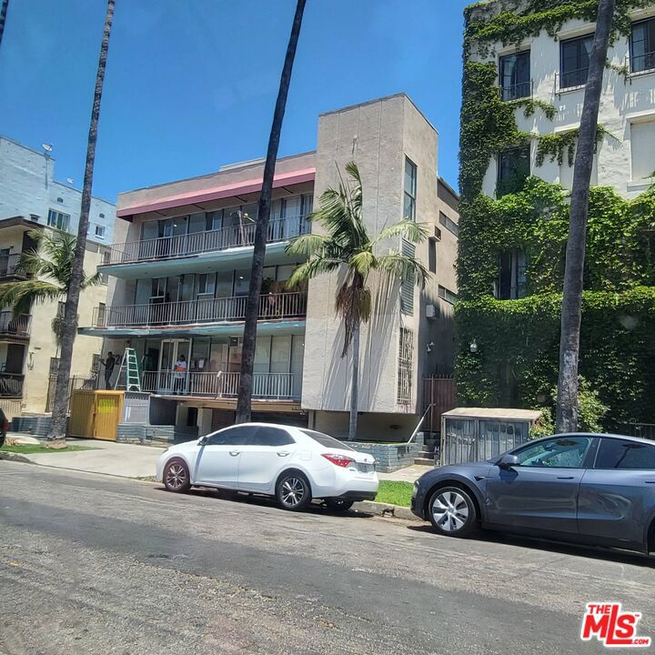 Residential Income for sale at 520 S Kenmore Avenue, Los Angeles CA featuring 15 beds and 24 baths