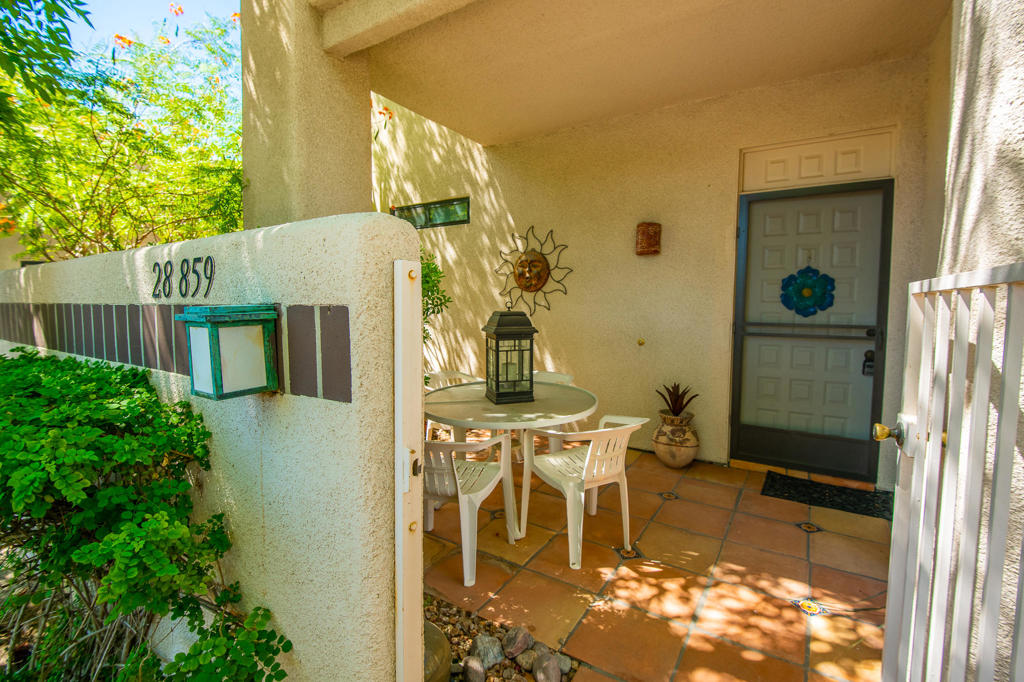 Residential Lease for rent at 28859 Desert Princess Drive, Cathedral City CA featuring 2 beds and 2 baths