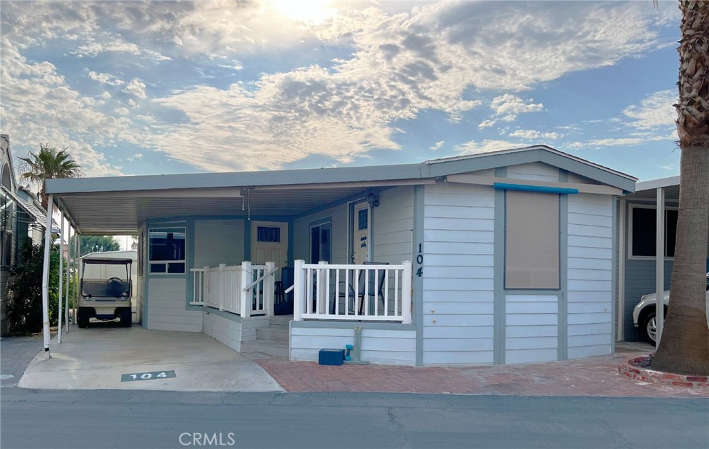 Manufactured In Park for sale at 69801 Ramon Road 104, Cathedral City CA featuring 2 beds and 1 bath