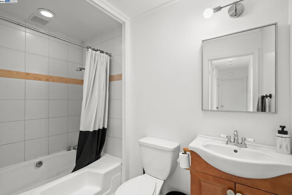 Residential for sale at 108 Mesa, Vallejo CA featuring 3 beds and 1 bath