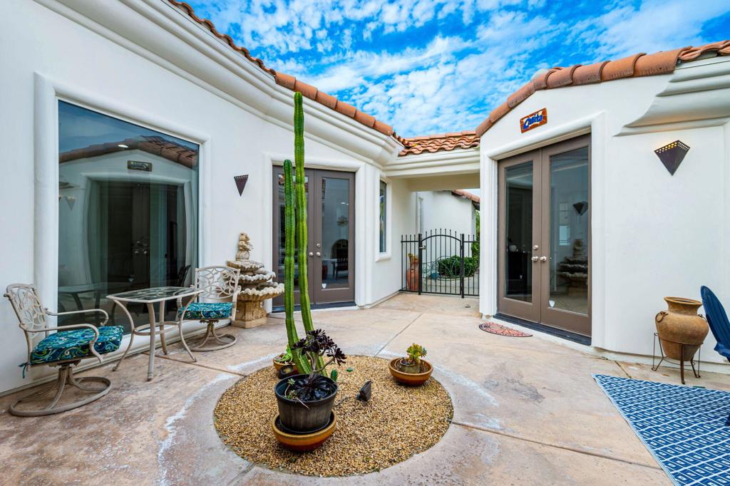 Residential Lease for rent at 79215 Mandarina, La Quinta CA featuring 3 beds and 4 baths