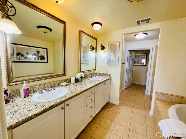 Residential Lease for rent at 45245 Seeley Drive 17G, La Quinta CA featuring 2 beds and 3 baths