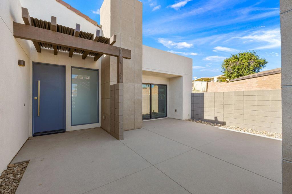 Residential for sale at 76718 Kentucky Avenue, Palm Desert CA featuring 3 beds and 2 baths