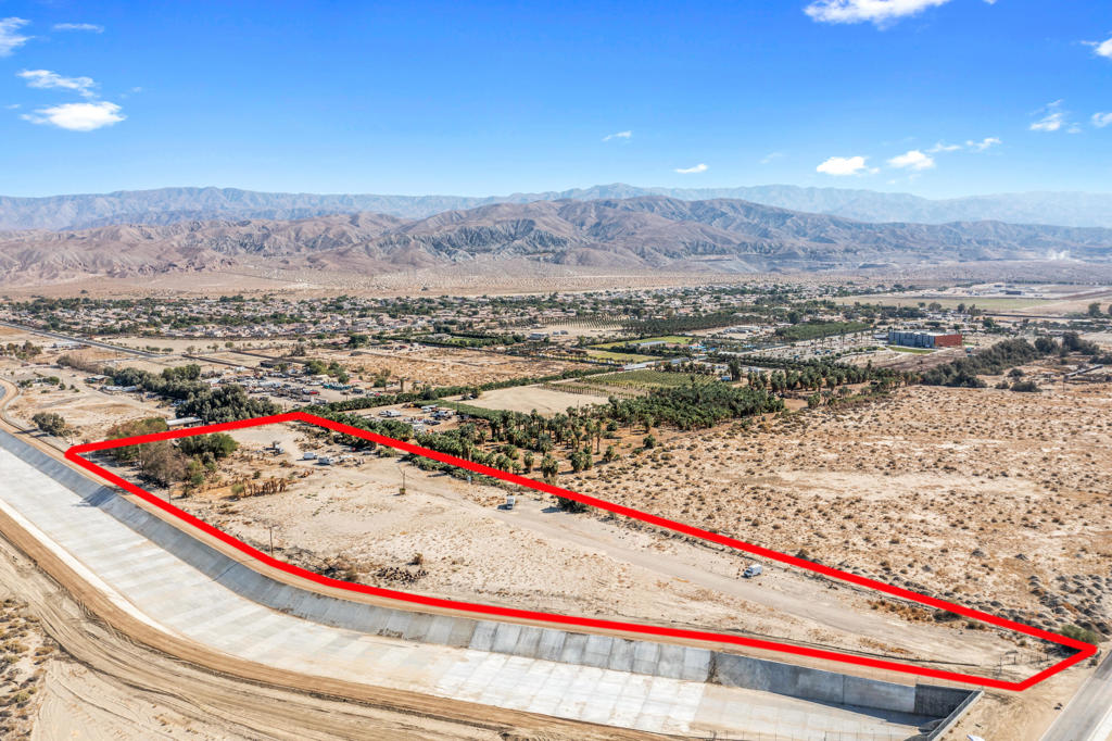 Residential for sale at 79465 Avenue 38th, Indio CA featuring 2 beds and 2 baths