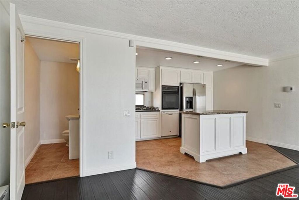 Residential for sale at 11770 Pacific Coast Highway D, Malibu CA featuring 3 beds and 4 baths