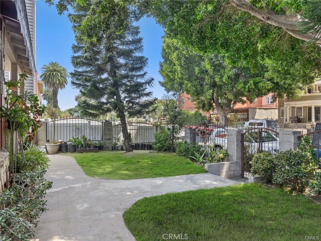 Residential Income for sale at 2917 Kenwood Avenue, Los Angeles CA