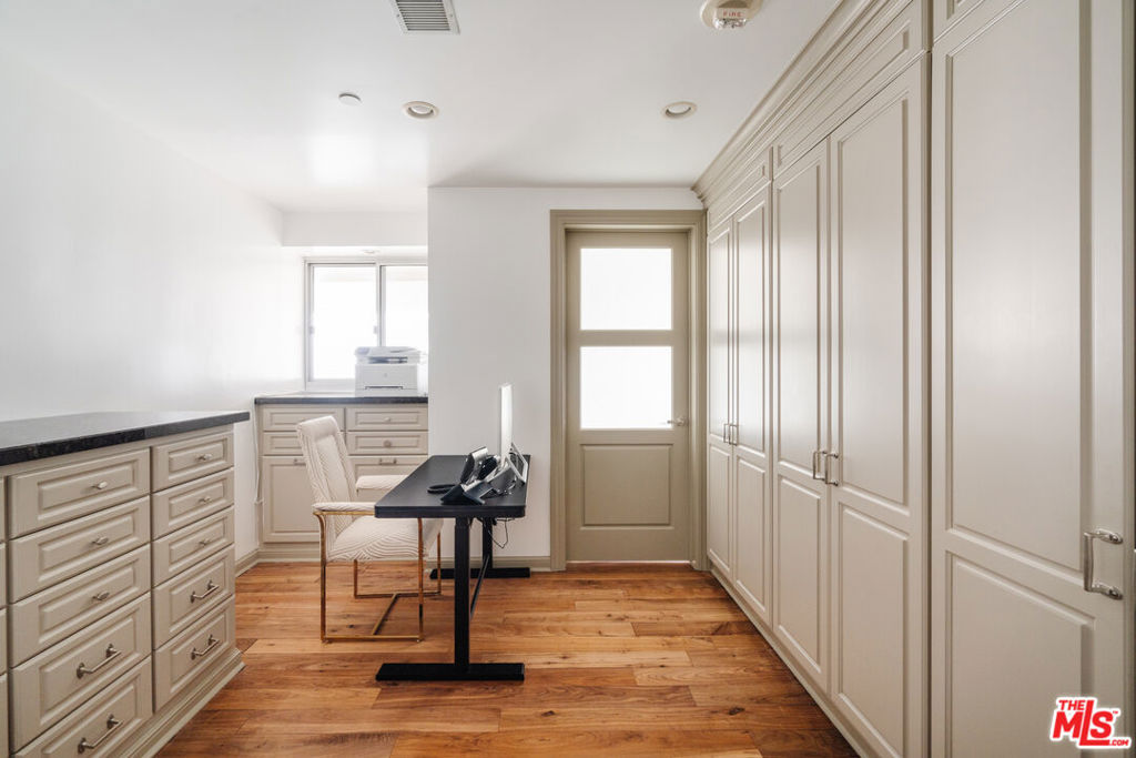 Residential for sale at 10375 Wilshire Boulevard 11H, Los Angeles CA featuring 2 beds and 3 baths