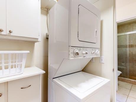 Residential Lease for rent at 77845 California Drive D7, Palm Desert CA featuring 1 bed and 1 bath