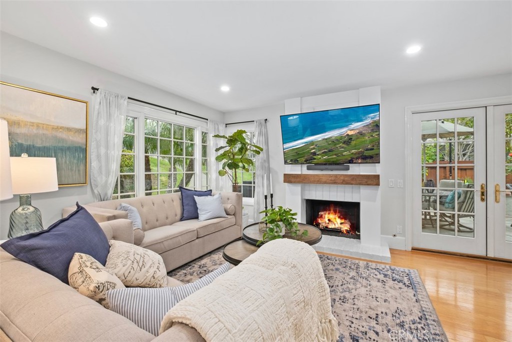 Residential Lease for rent at 3386 Calle La Veta, San Clemente CA featuring 3 beds and 3 baths