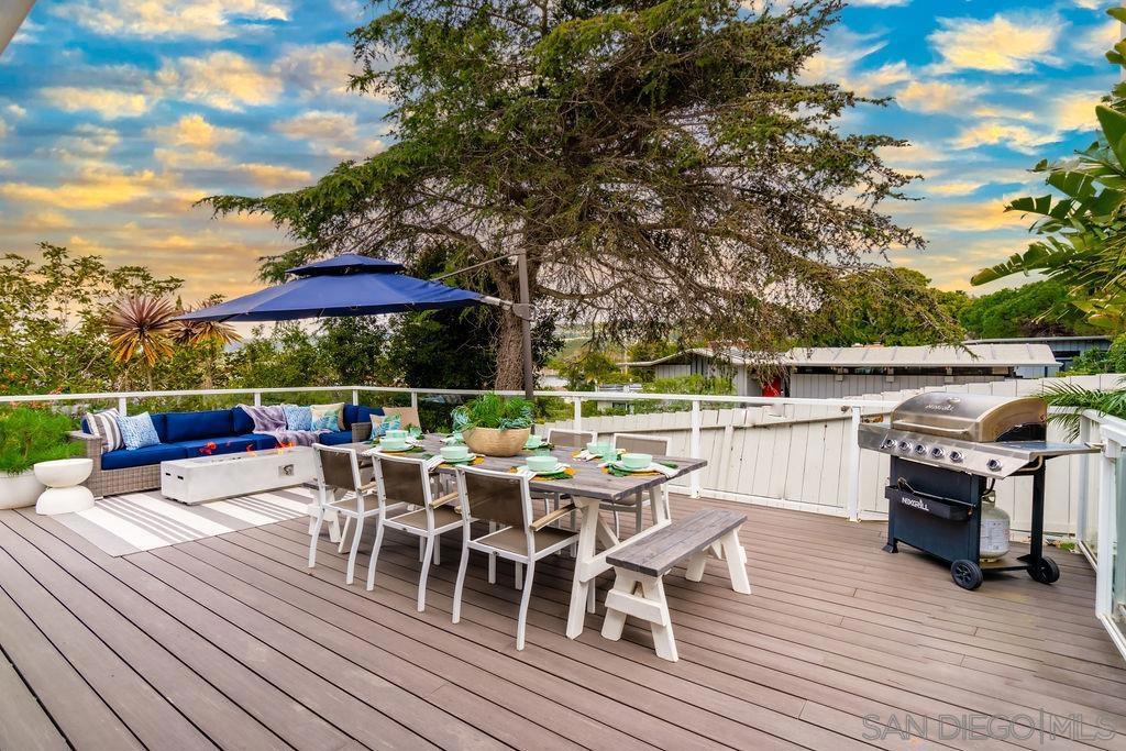Residential Lease for rent at 7904 Calle De La Plata, La Jolla, San Diego County CA featuring 4 beds and 5 baths