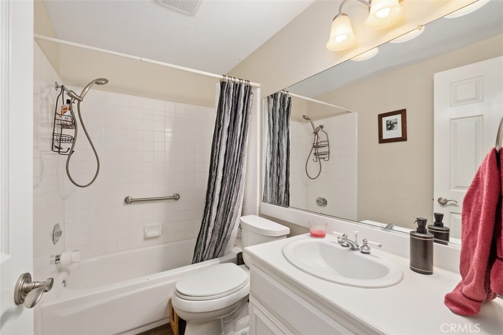 Residential Lease for rent at 20891 Porter Ranch Road, Rancho Santa Margarita, Orange County CA featuring 4 beds and 3 baths