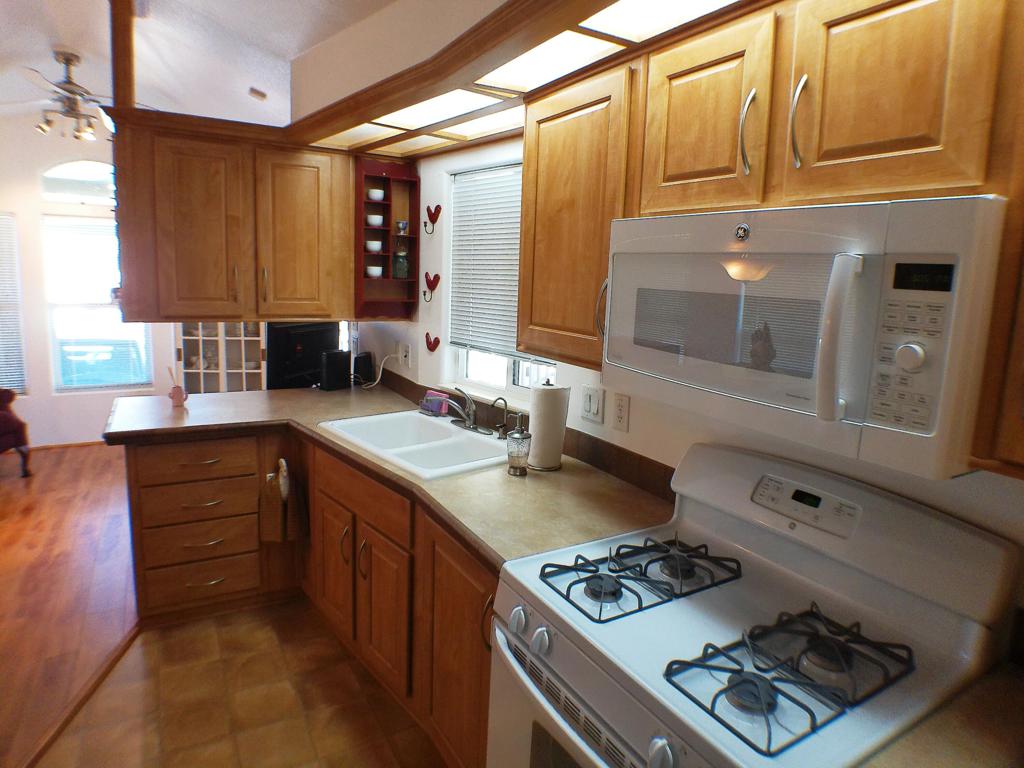 Manufactured In Park for sale at 84136 Ave 44, #477, Indio CA featuring 1 bed and 1 bath