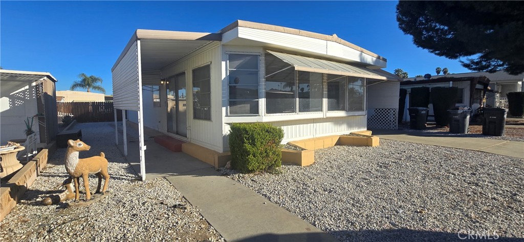 Residential for sale at 220 San Carlos Drive, Hemet CA featuring 2 beds and 1 bath